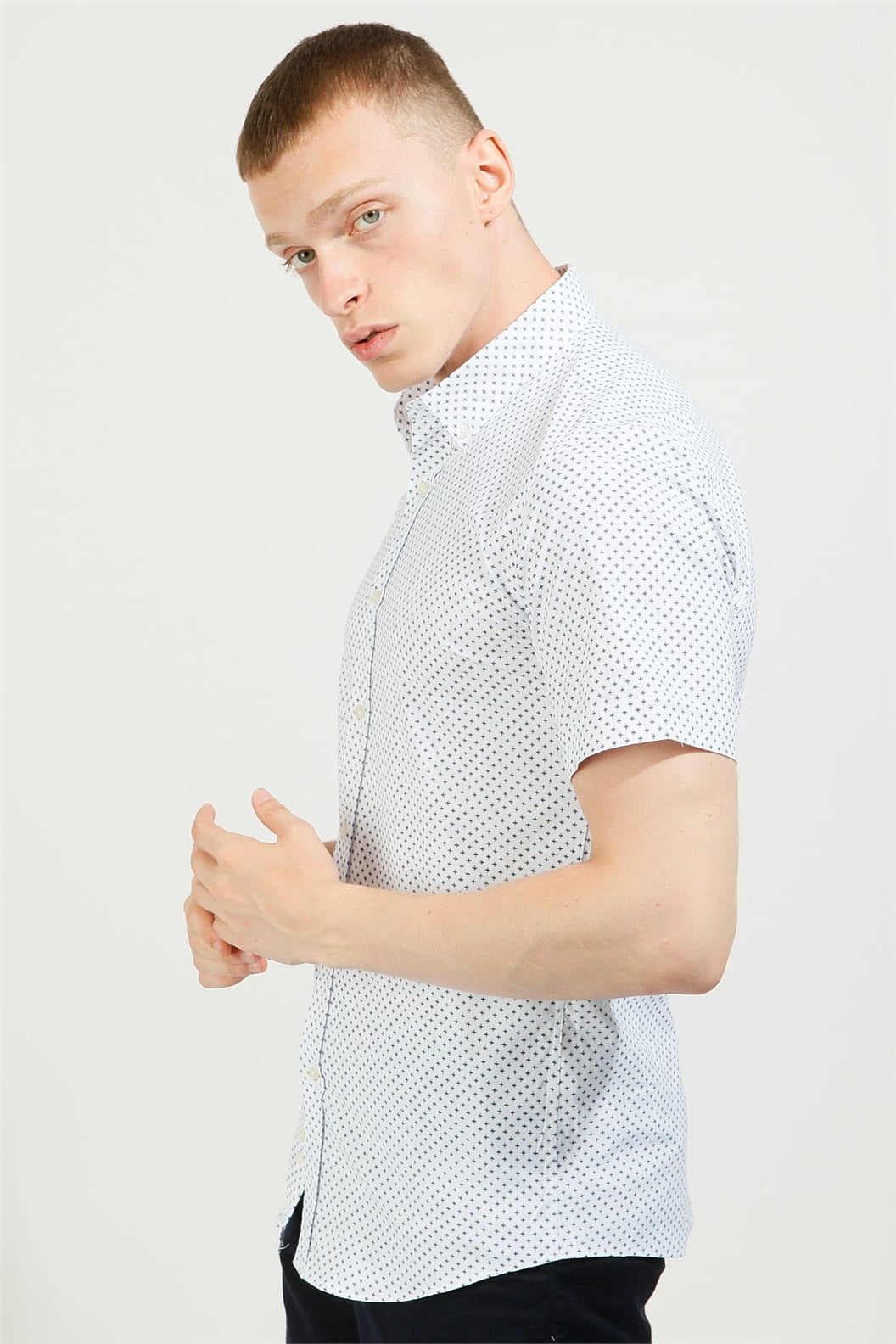 Beyaz Slim Fit Kısa Kol Gömlek