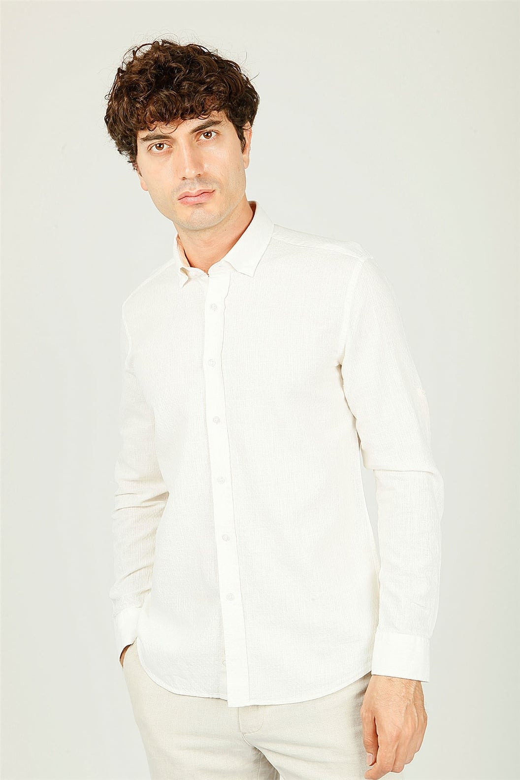 Beyaz Slim Fit Uzun Kol Gömlek
