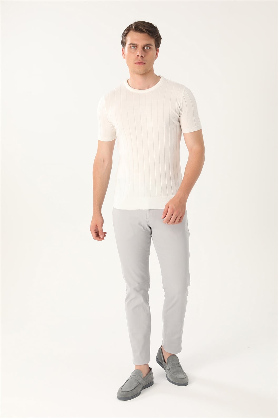 Ekru Slim Fit Bisiklet Yaka Triko T-Shirt