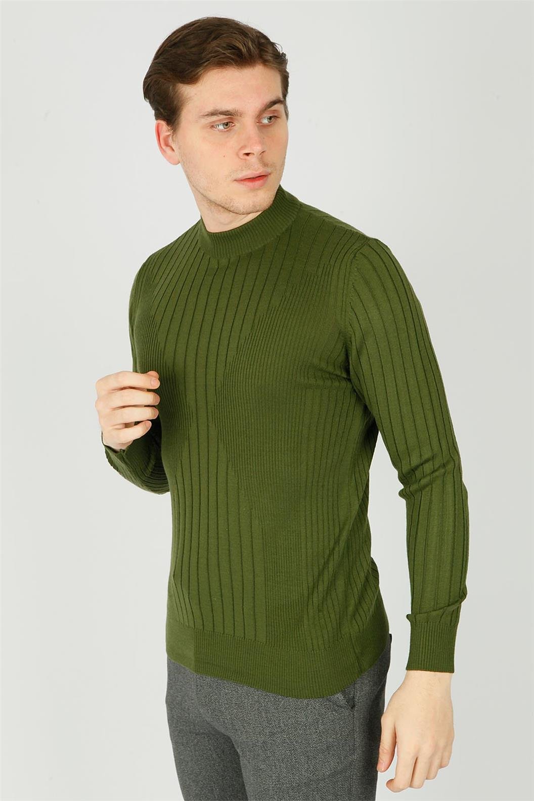 Haki Çeyrek Yaka Triko Kazak