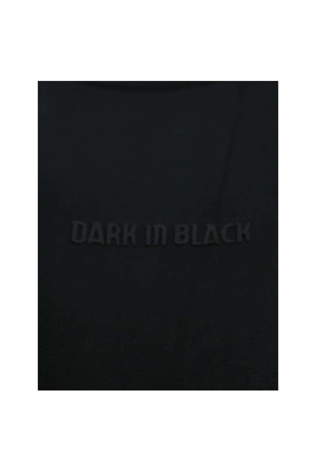 KOYU YEŞİL Dark In Black Modal Bisiklet Yaka T-shirt