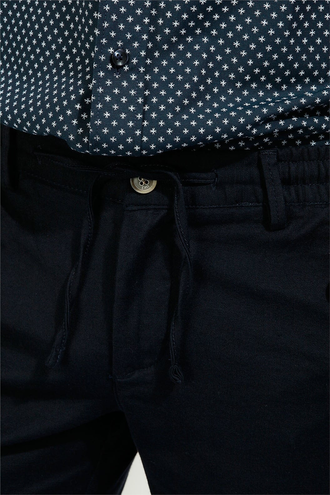 Lacivert Slim Fit Bermuda Şort