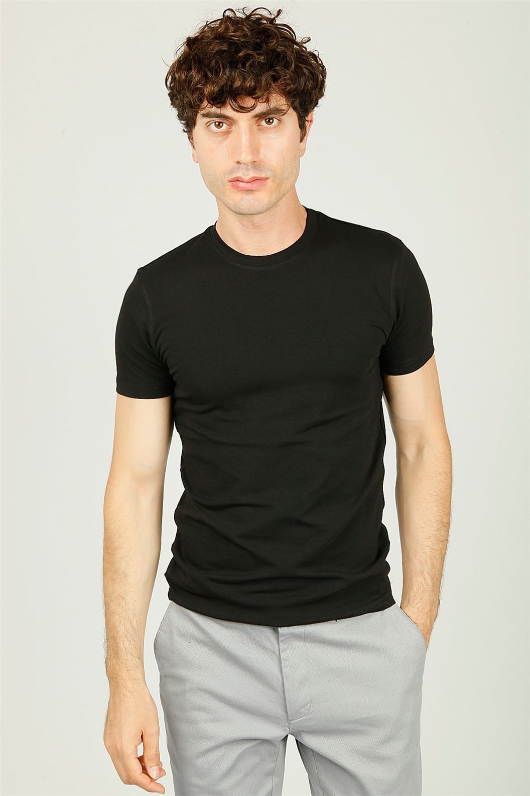 Siyah Bisiklet Yaka Basic Slim Fit T-shirt