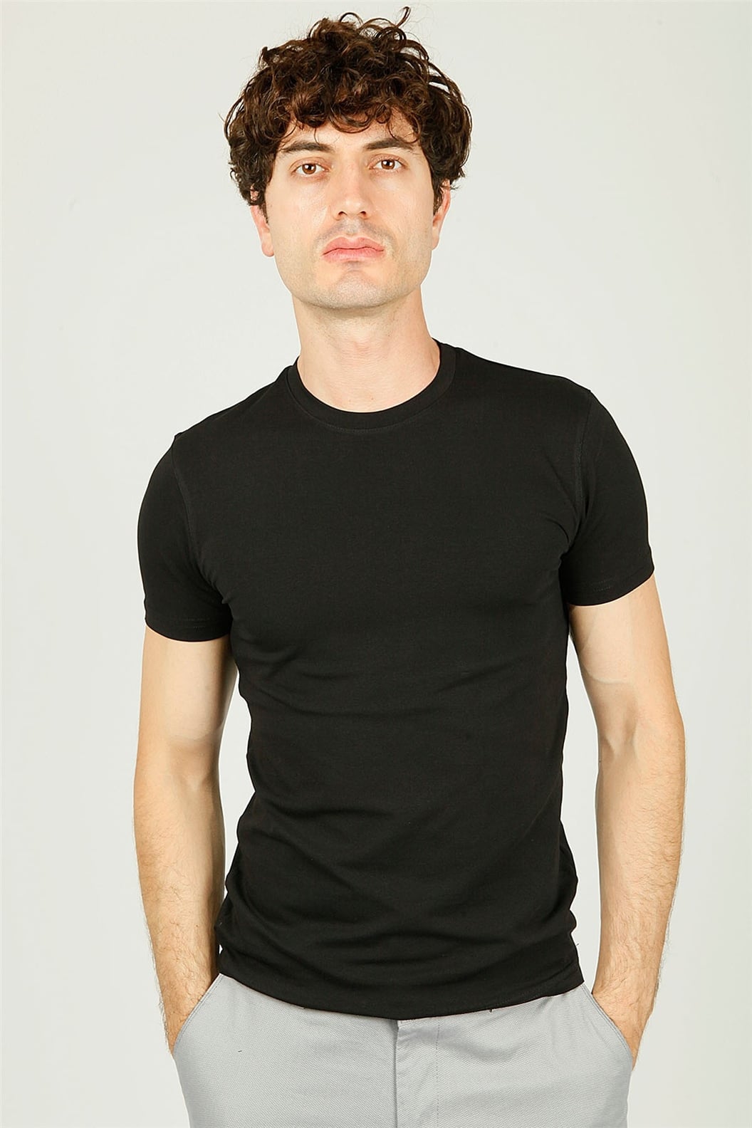Siyah Bisiklet Yaka Basic Slim Fit T-shirt