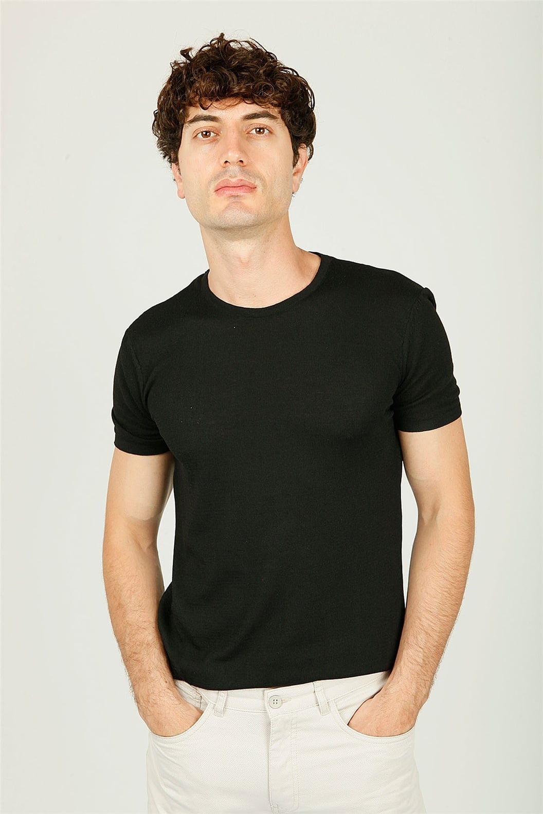 Siyah Bisiklet Yaka Comfort Fit Triko T-shirt