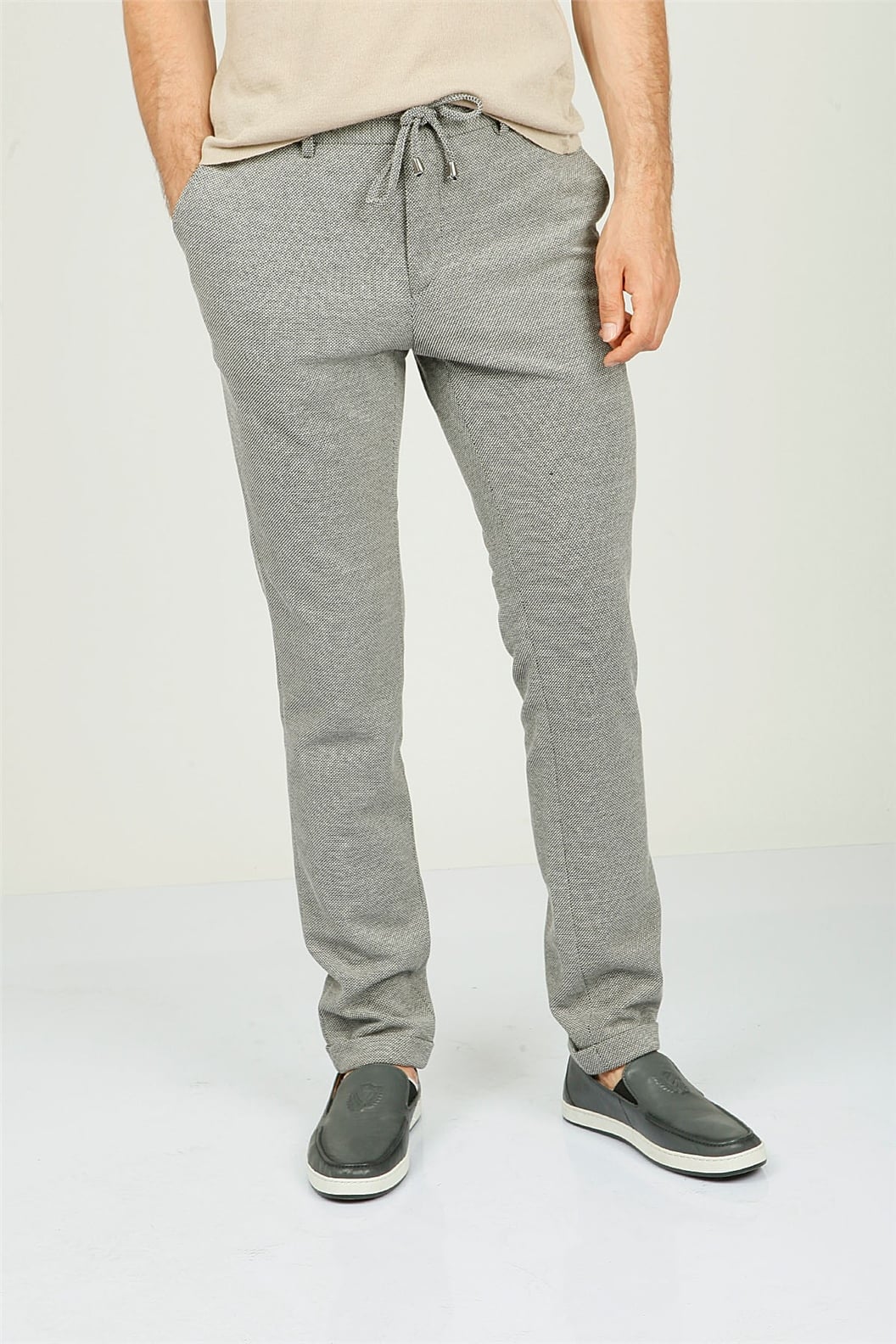Siyah Comfort Fit Jogger Pantolon