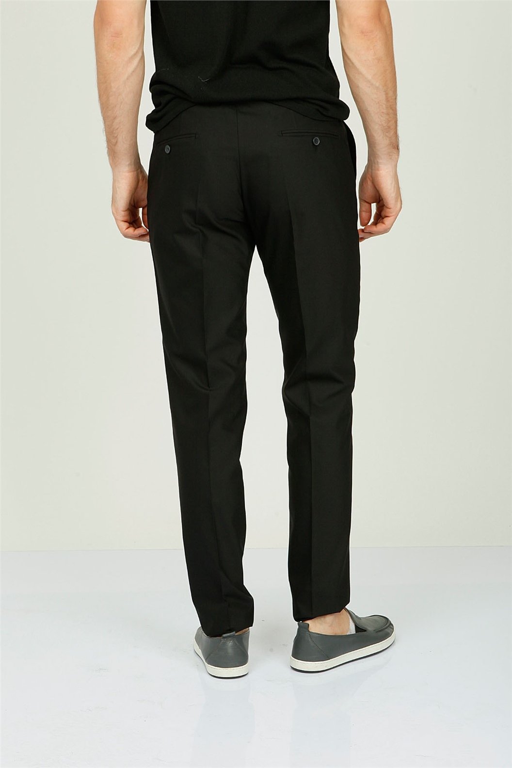 Siyah Comfort Fit Pilesiz Pantolon