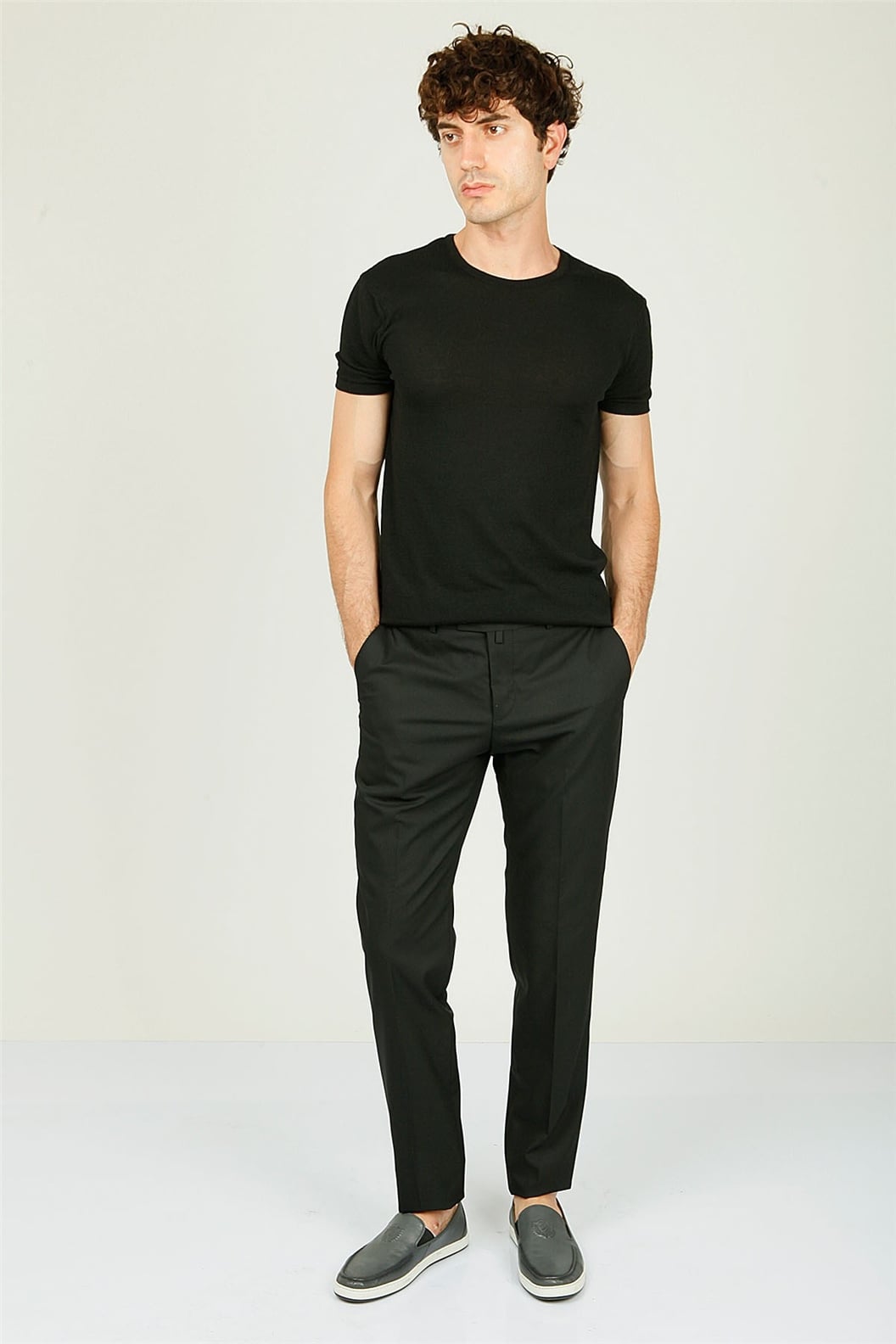 Siyah Comfort Fit Pilesiz Pantolon