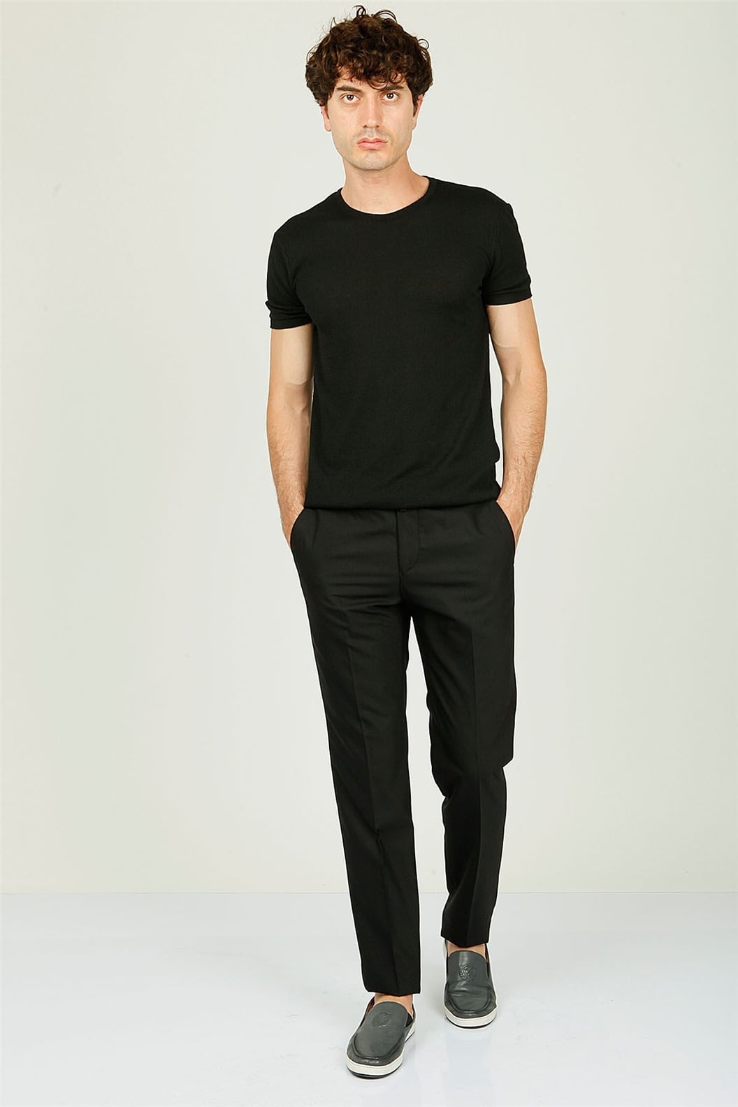 Siyah Comfort Fit Pilesiz Pantolon
