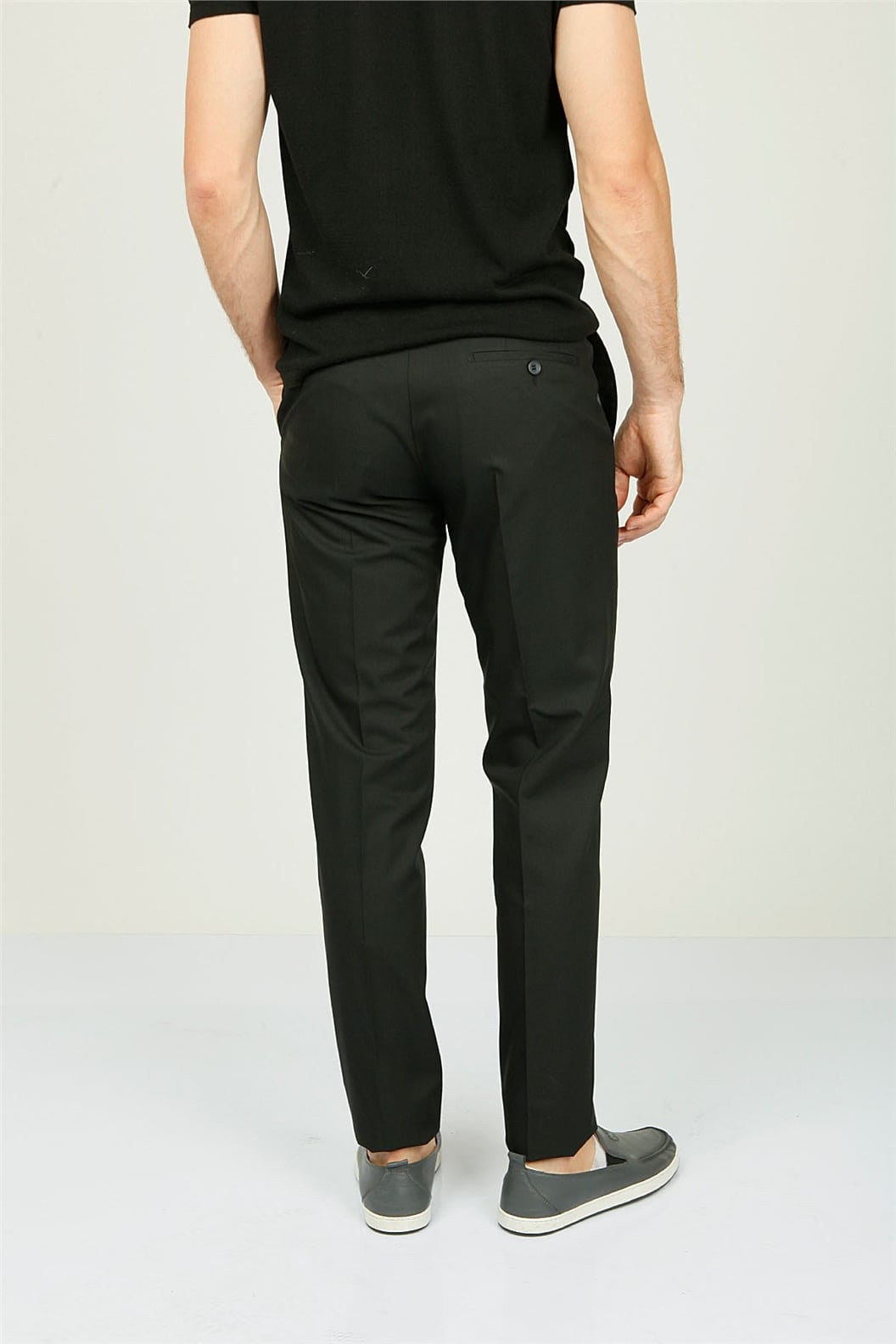 Siyah Comfort Fit Pilesiz Pantolon