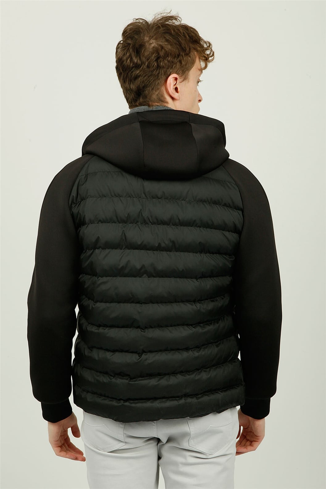 Siyah Kapitone Spor Mont