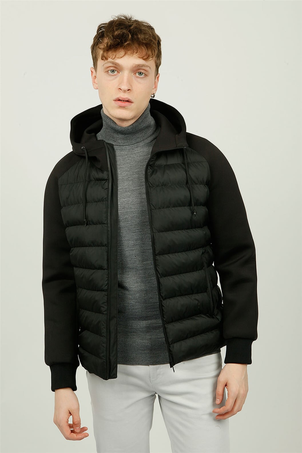 Siyah Kapitone Spor Mont