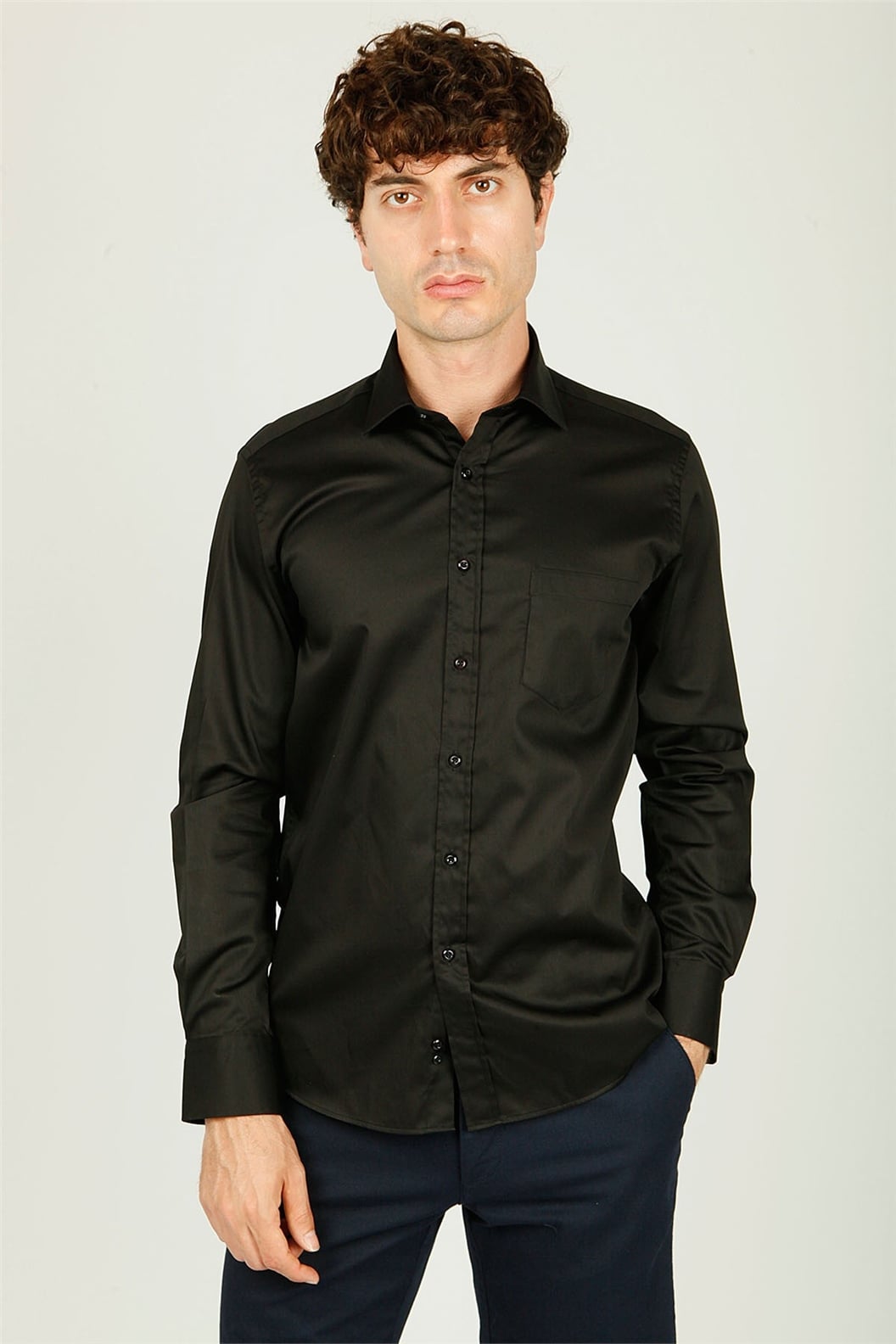 Siyah Regular Fit Uzun Kol Gömlek