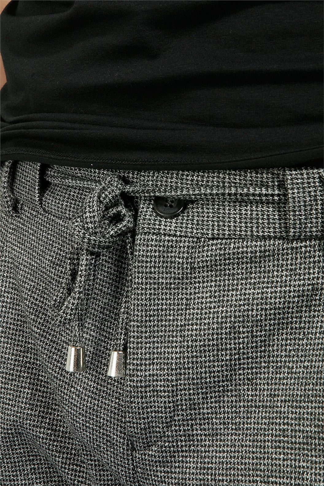 Siyah Slim Fit Bağcıklı Tek Pile Jogger Pantolon