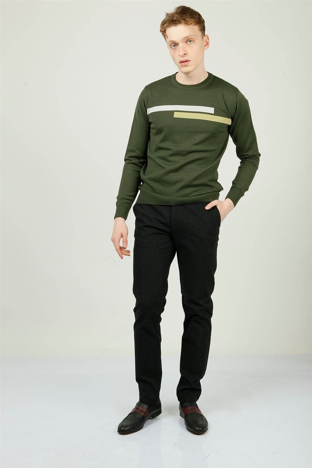 Siyah Slim Fit Lastikli Pantolon