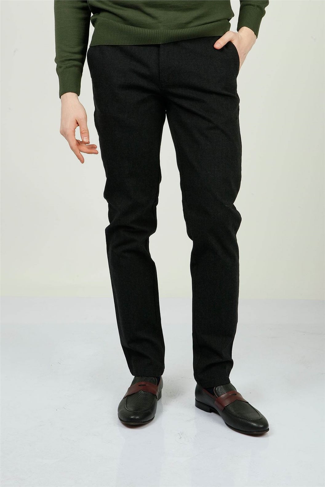 Siyah Slim Fit Lastikli Pantolon