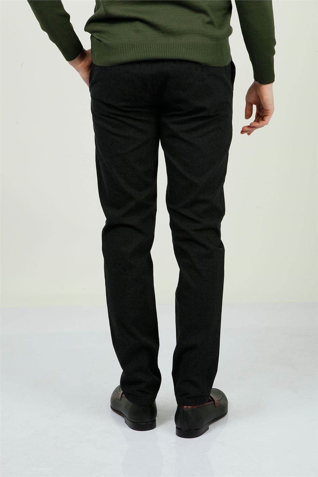 Siyah Slim Fit Lastikli Pantolon