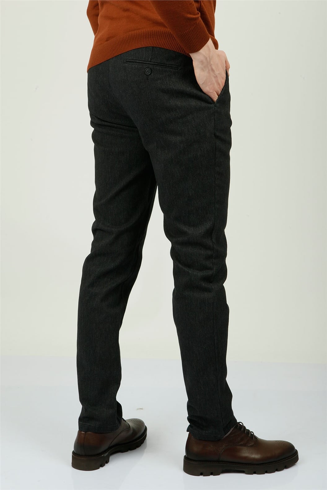 Siyah Slim Fit Pileli Pantolon