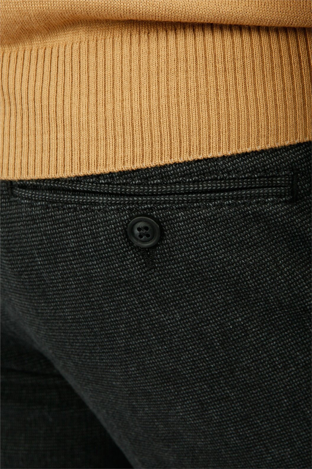 Siyah Slim Fit Pileli Pantolon