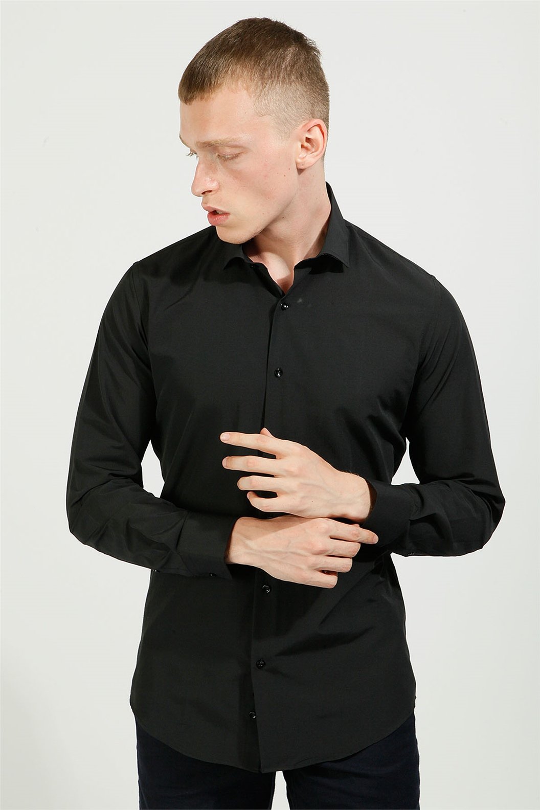 Siyah Slim Fit Uzun Kol Gömlek
