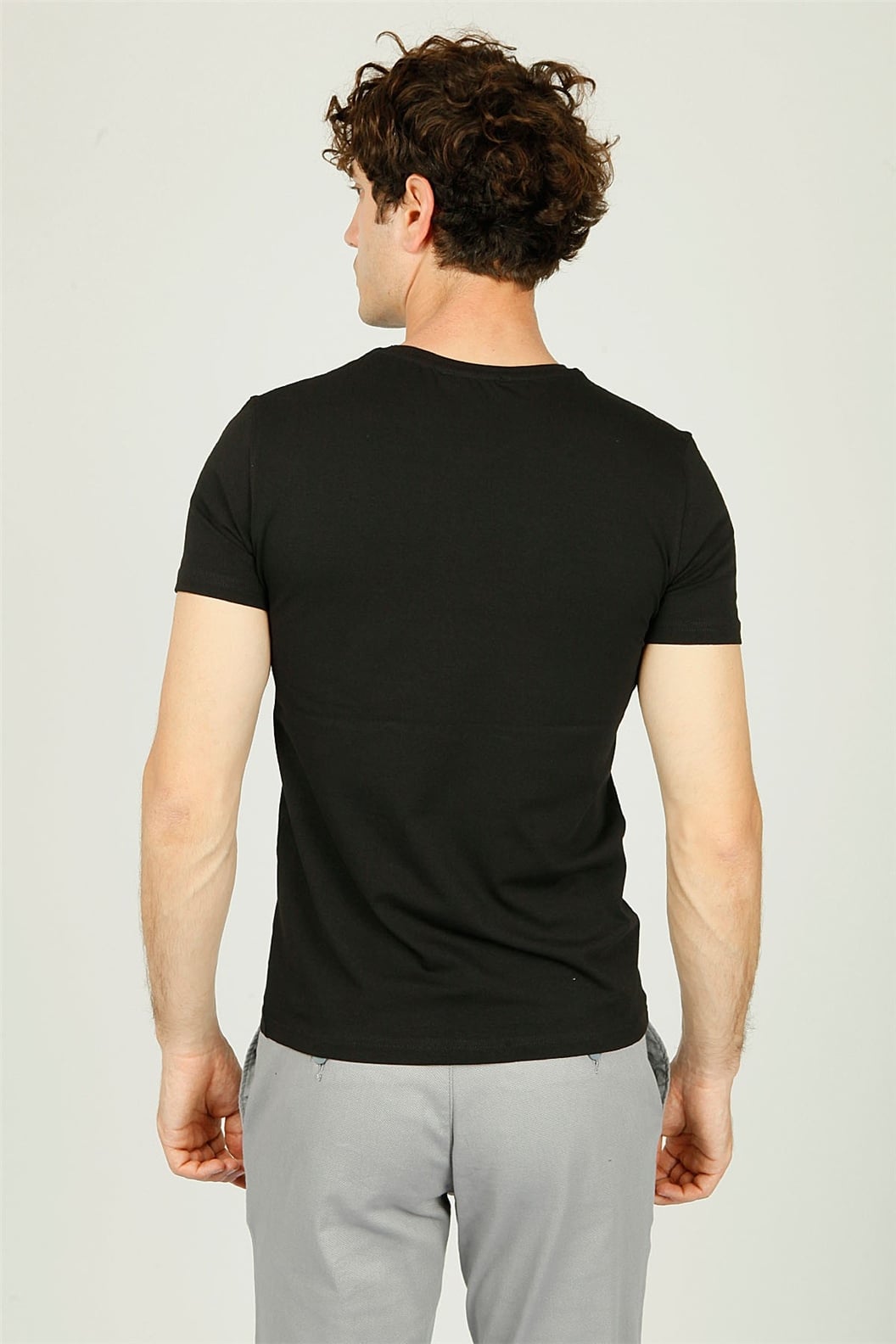 Siyah V Yaka Basic Slim Fit T-shirt