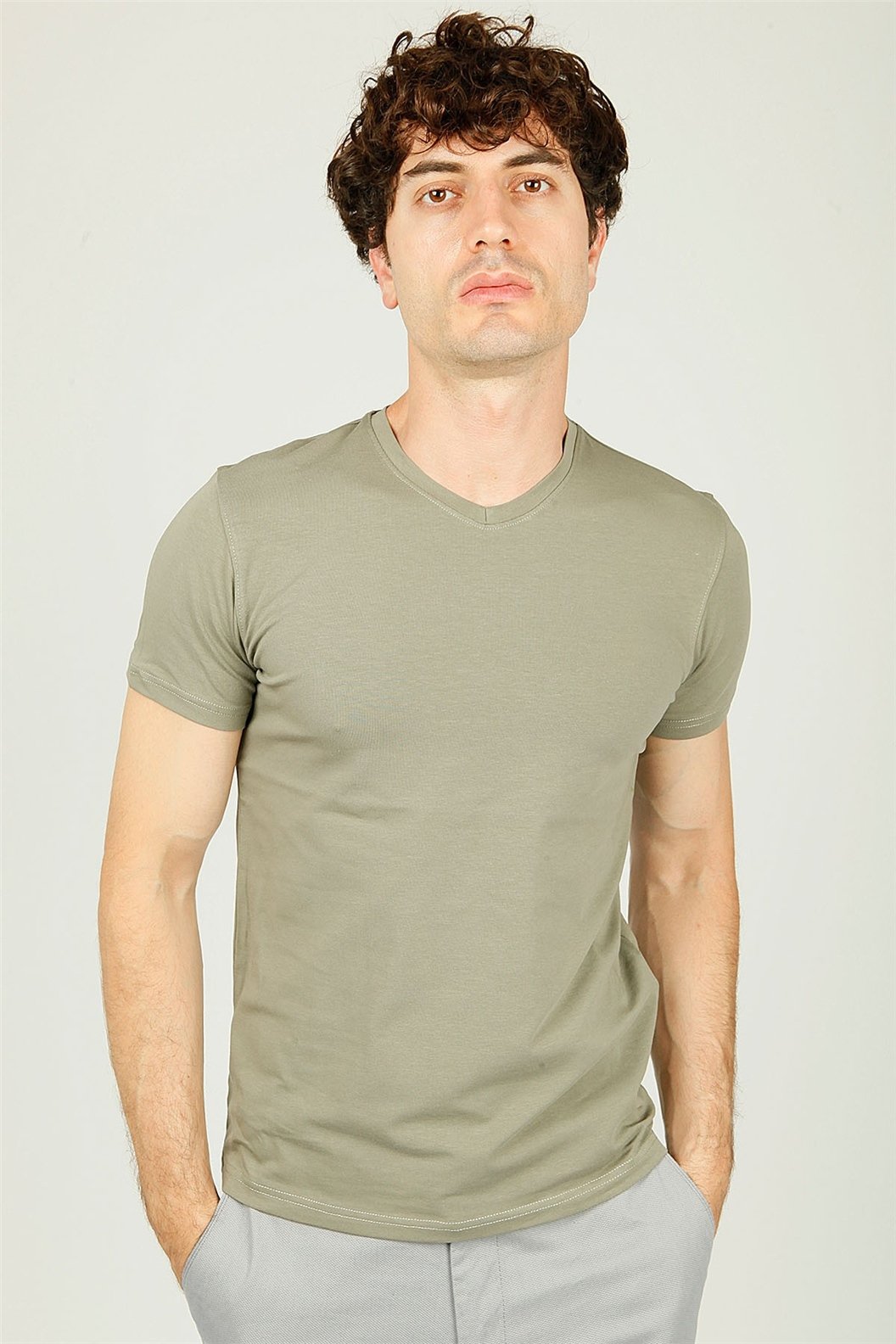 Yeşil V Yaka Basic Slim Fit T-shirt