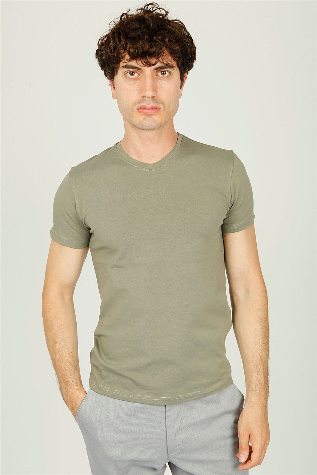 Yeşil V Yaka Basic Slim Fit T-shirt