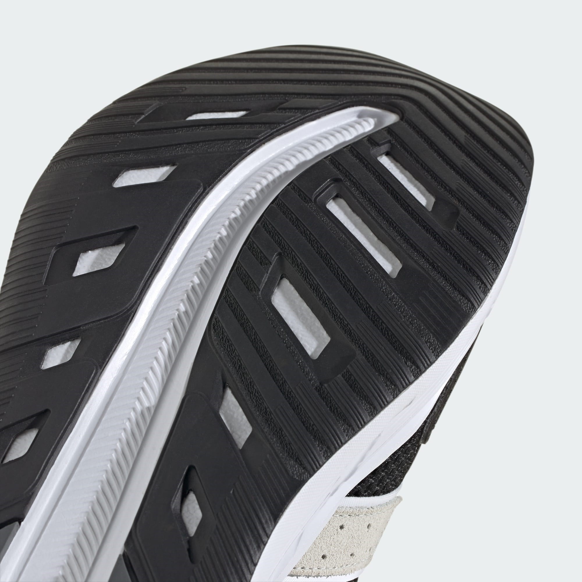 ADİDAS ASTRASTAR CBLACK/CWHITE/GREFIV