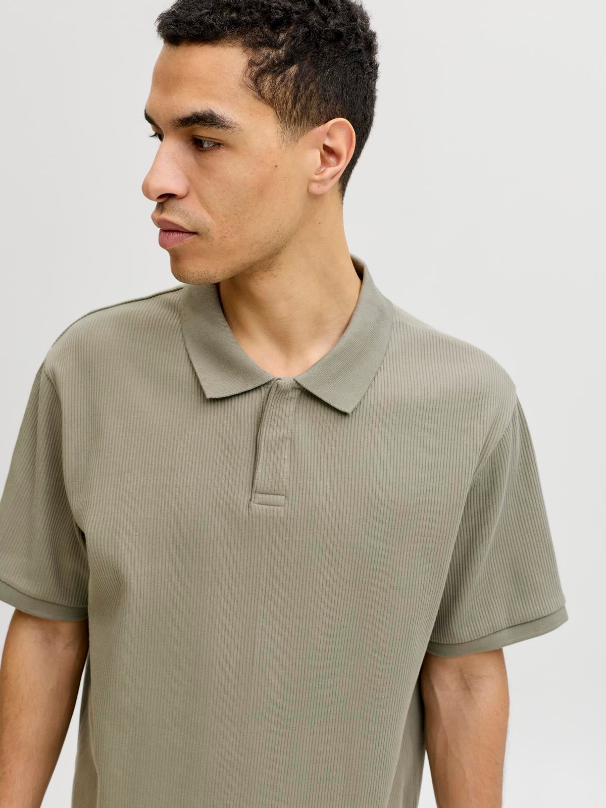 JJEHARRISON STRUCTURE POLO SS LN Vetiver