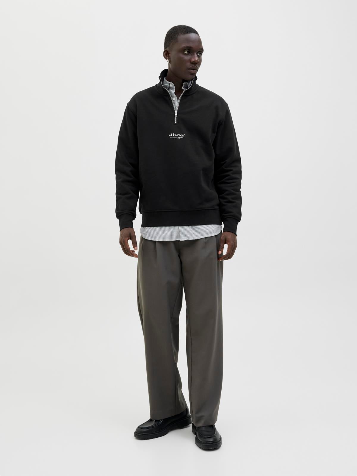 JJESOHO SWEAT QUARTER ZIP HN NOOS Black