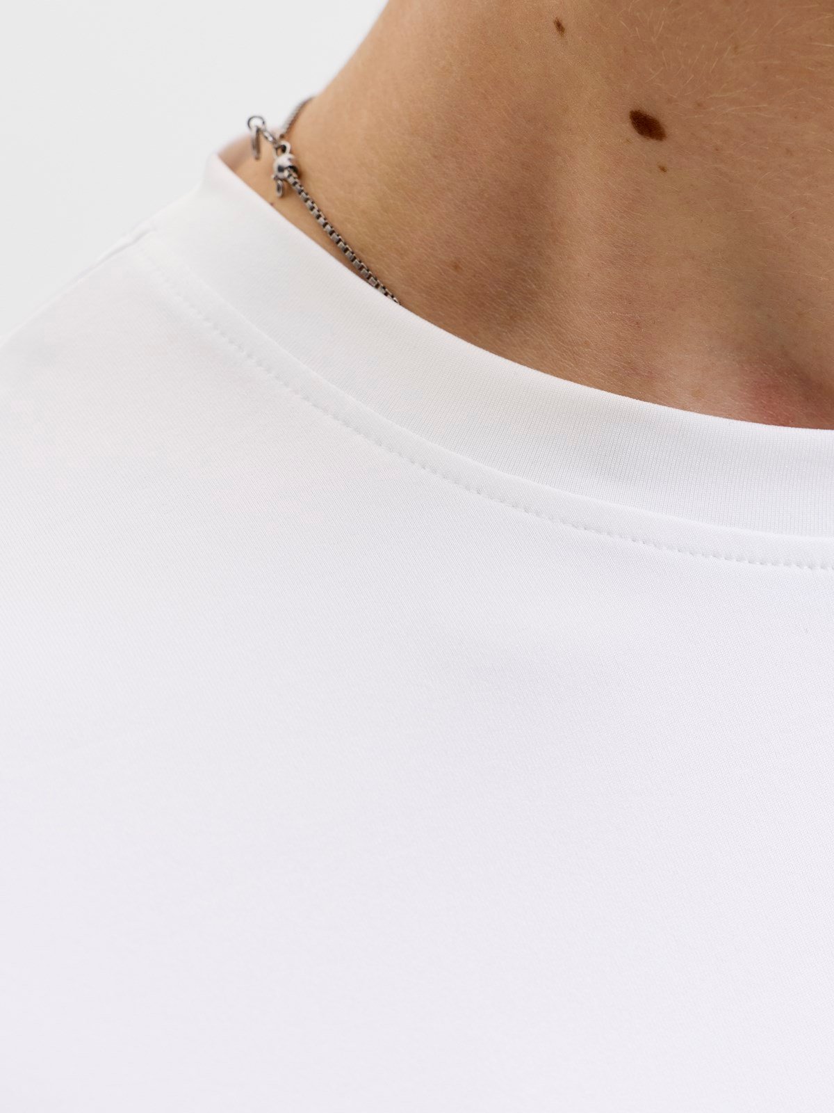JJSPULSE LOGO BRANDING TEE Bright White