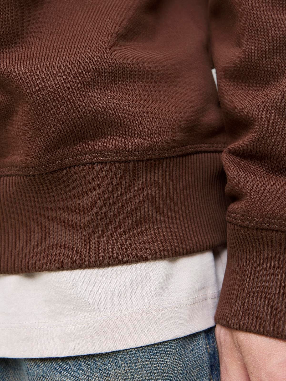 JORNORREBRO EMB SWEAT CREW NOOS Deep Mahogany
