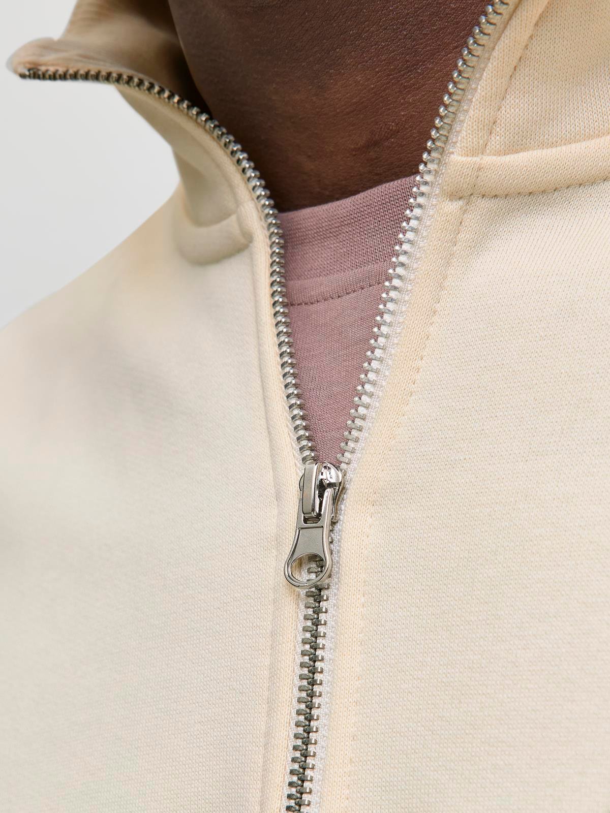 JORNORREBRO EMB SWEAT HIGH NECK NOOS Antique White
