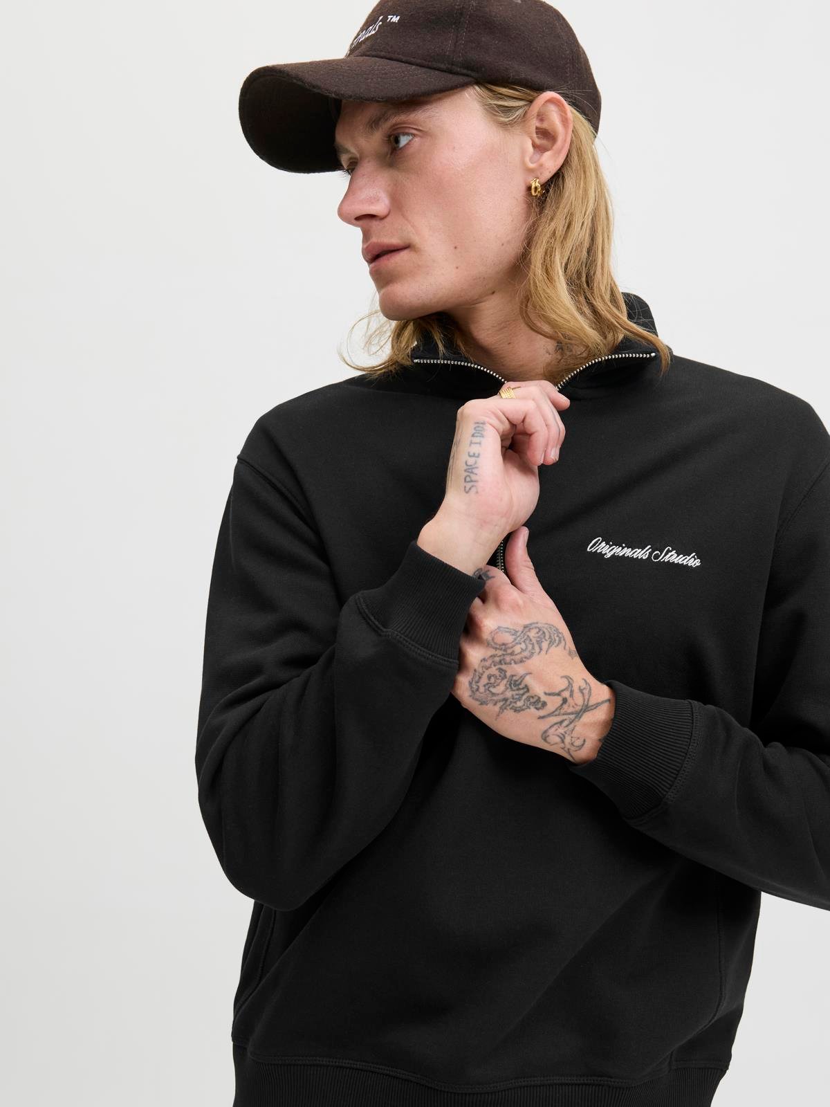 JORNORREBRO EMB SWEAT HIGH NECK NOOS Black