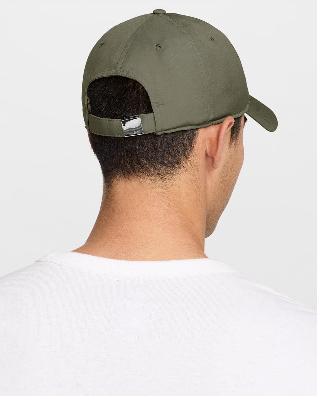 Nike Dri-FIT Club Unstructured Metal Swoosh Cap Yeşil