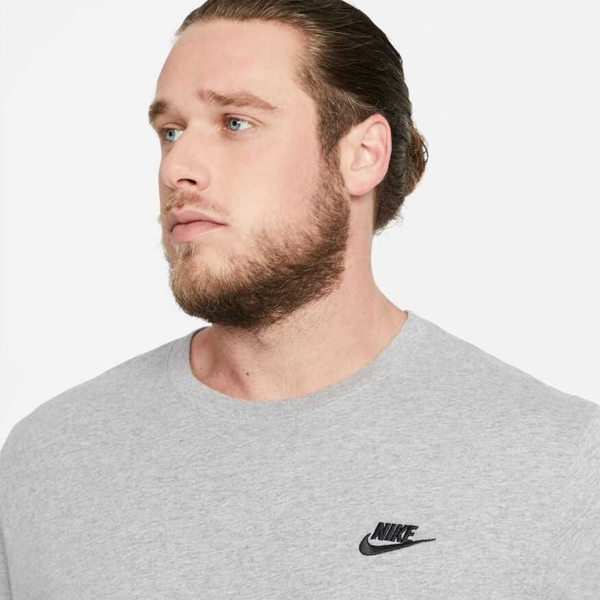 Nike Sportswear Club T-Shirt Bej