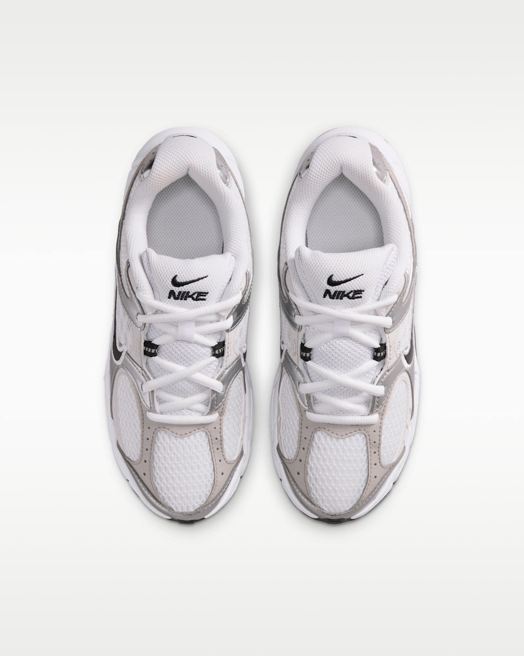 Nike V5 RNR (Gs) Beyaz