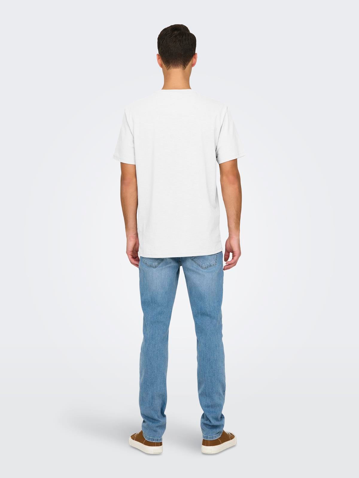 ONSPERRY LIFE REG LEAF SS POCKETTEE Bright White