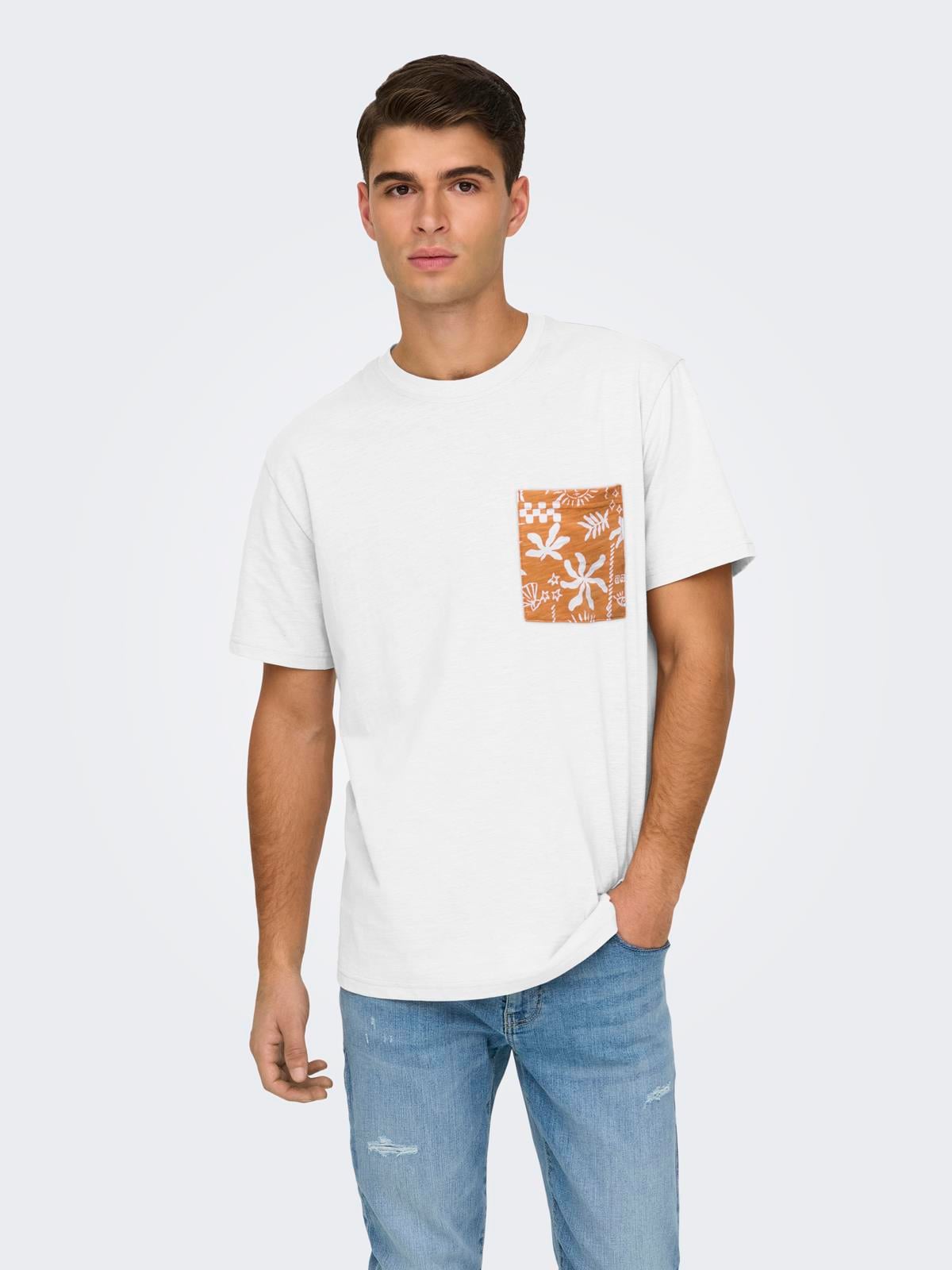 ONSPERRY LIFE REG LEAF SS POCKETTEE Bright White
