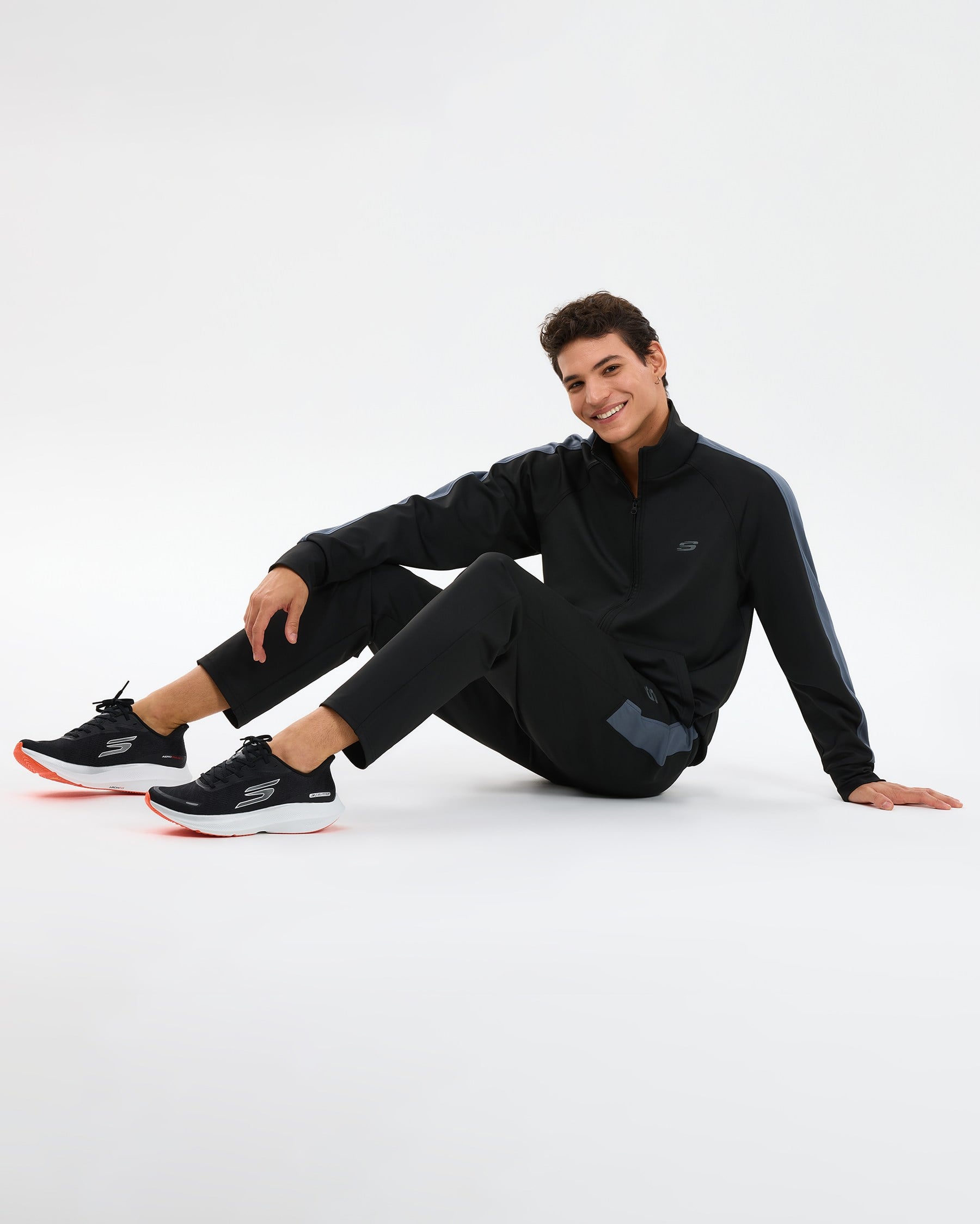 Skechers M Performance Track Suit Black