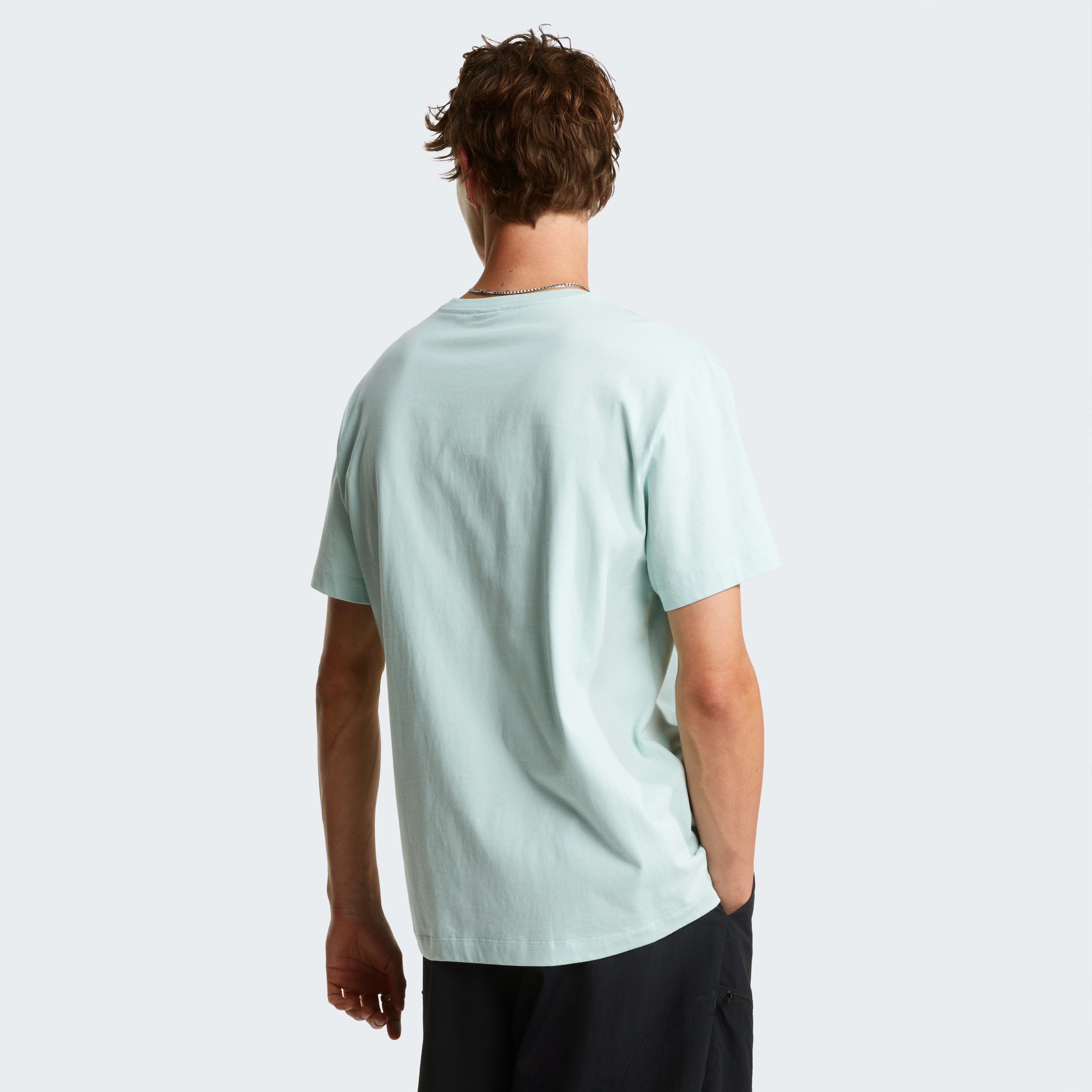 M ESSENTIAL CENTER LOGO RELAXED SHORT SL Frost