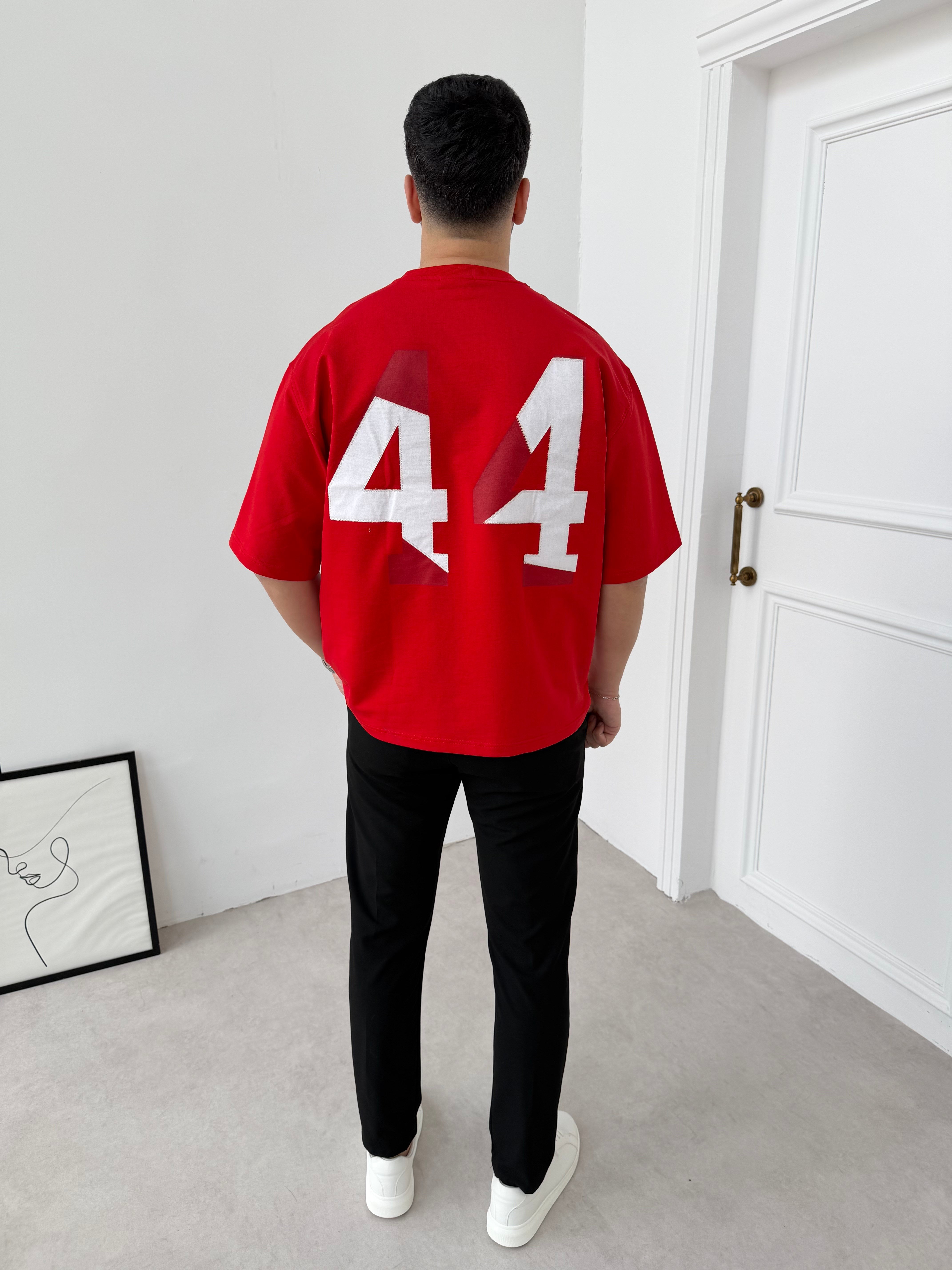 44 Kırmızı Oversize Tişört