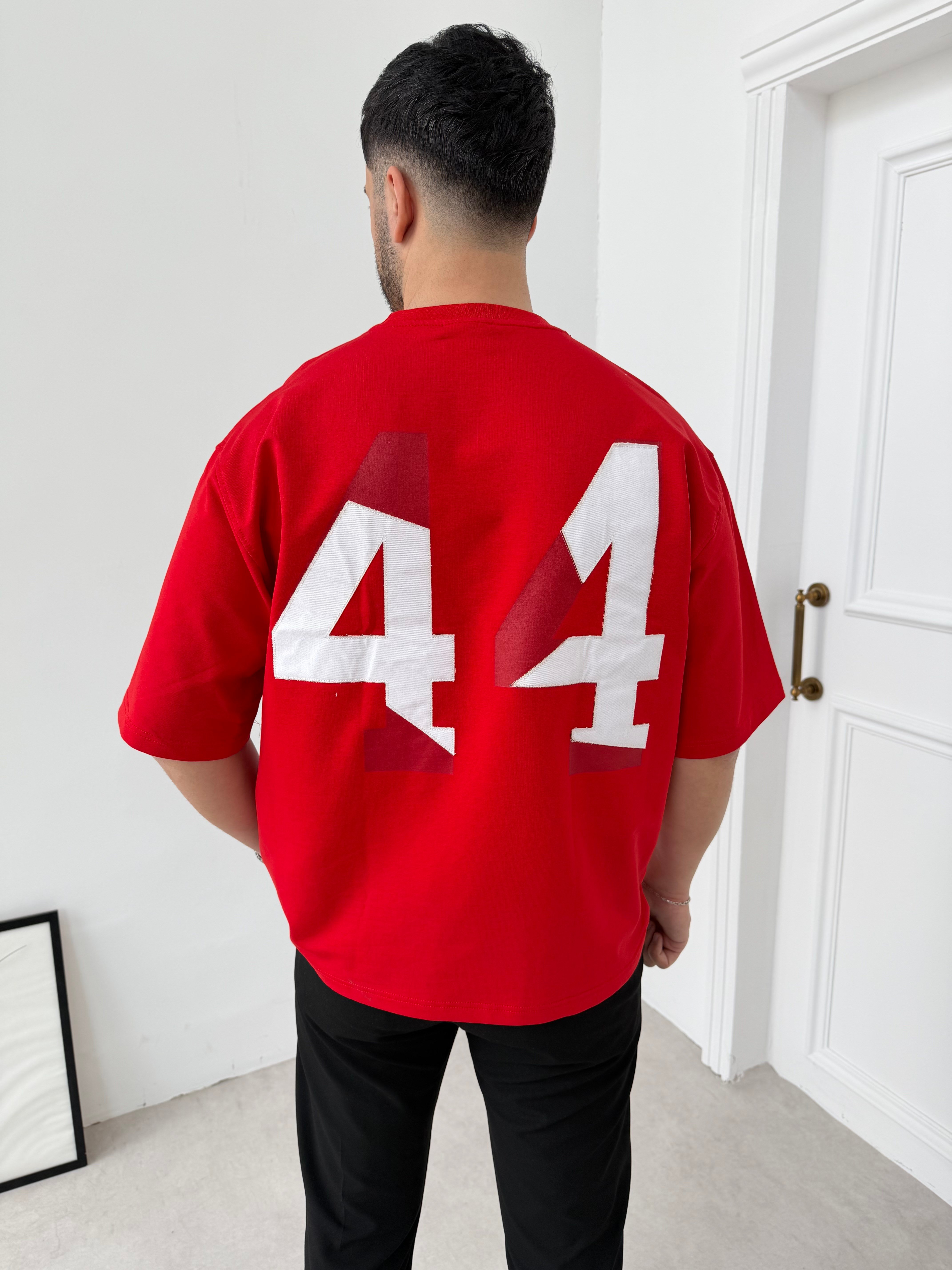 44 Kırmızı Oversize Tişört