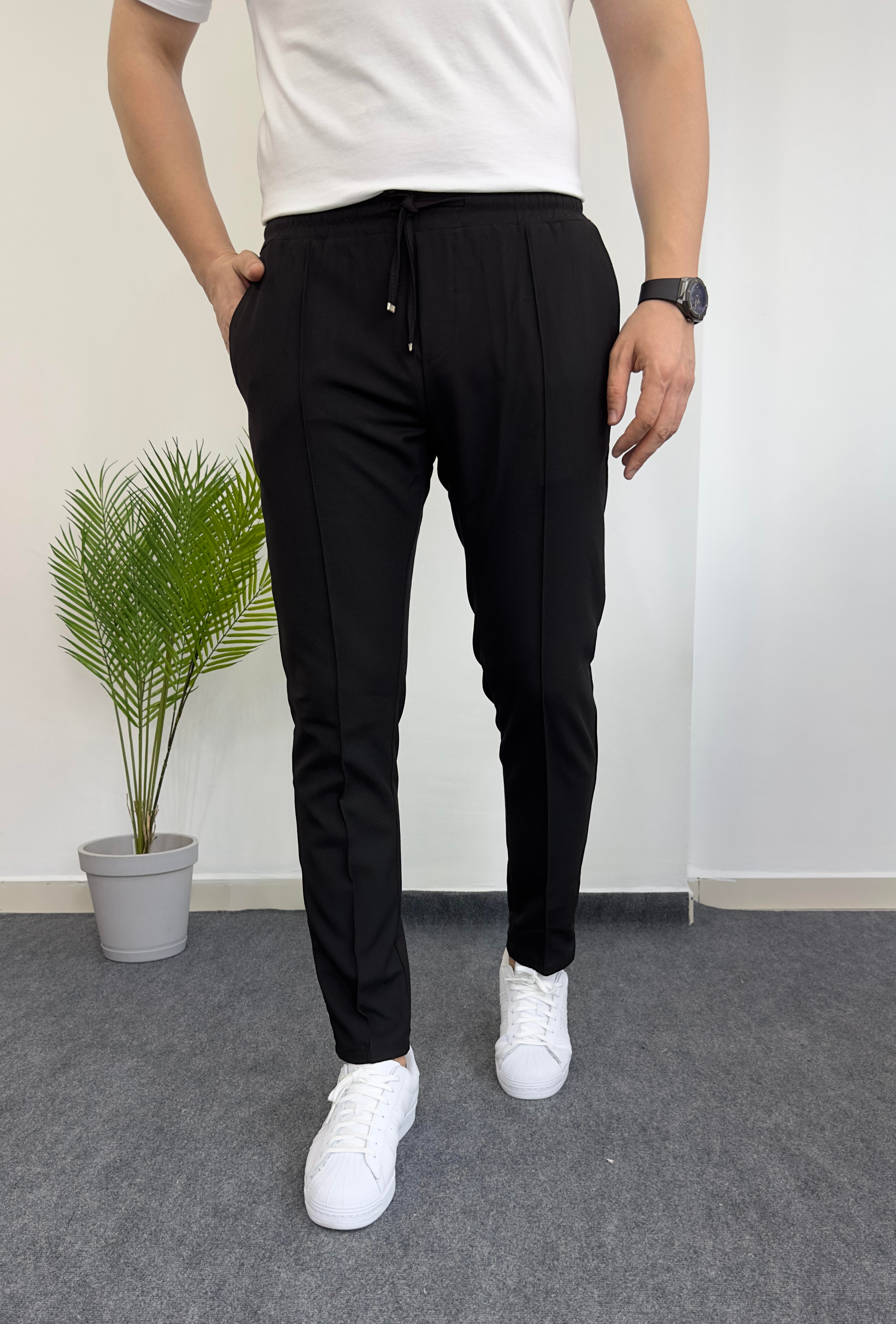 Beli Lastikli Çımalı Siyah Kumaş Pantolon