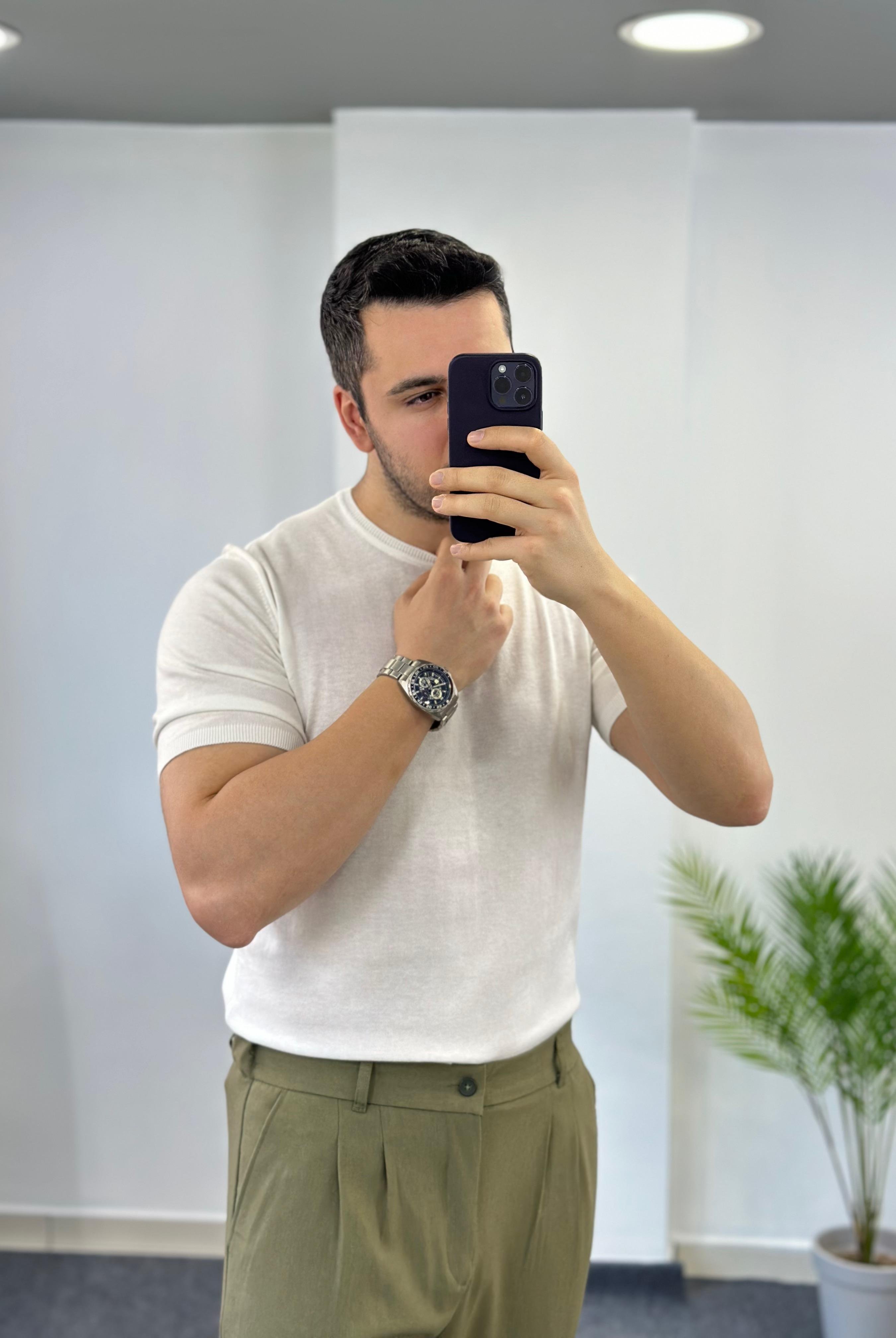 Bisiklet Yaka Beyaz Oversize Tişört