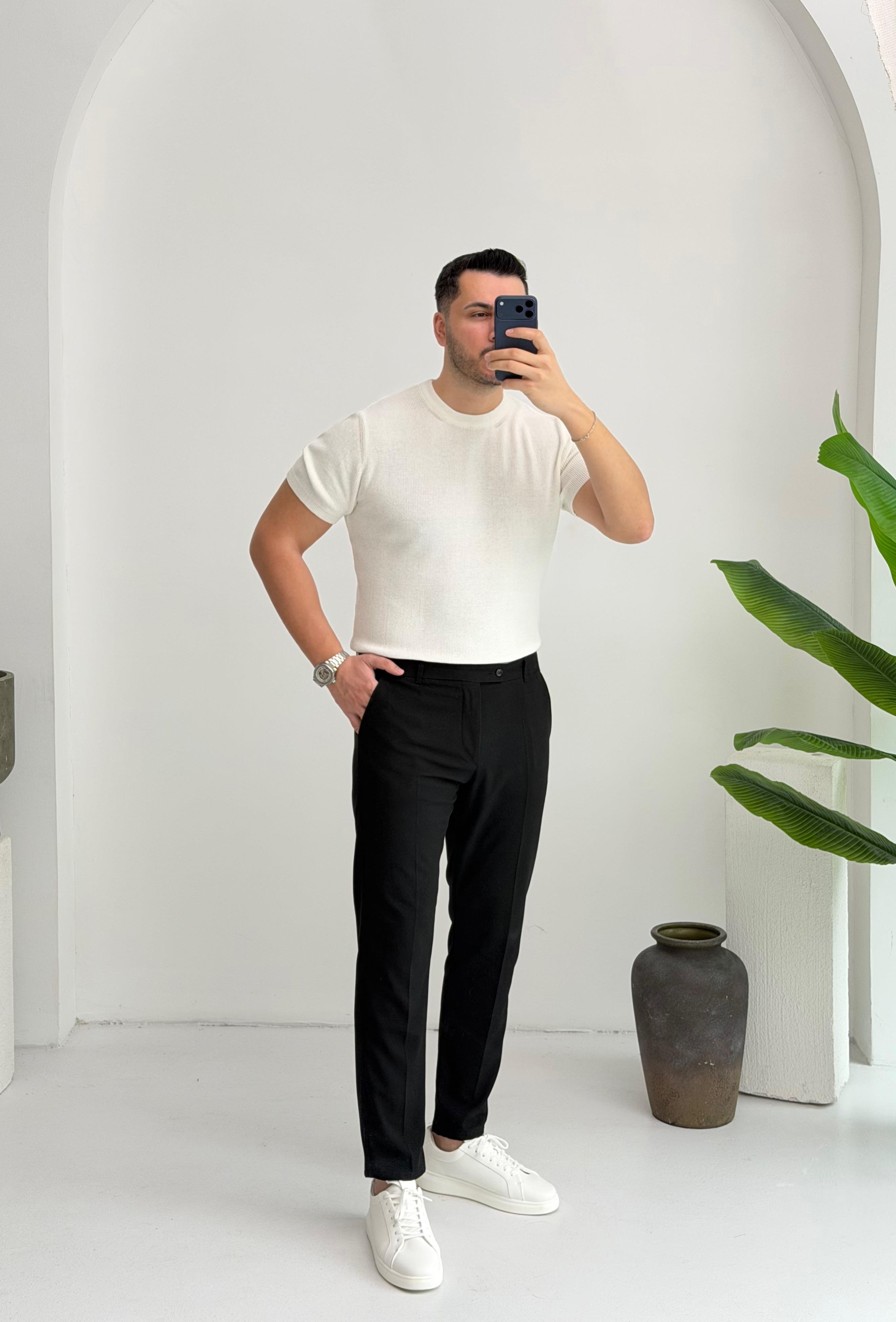 Bisiklet Yaka Beyaz Triko Tişört