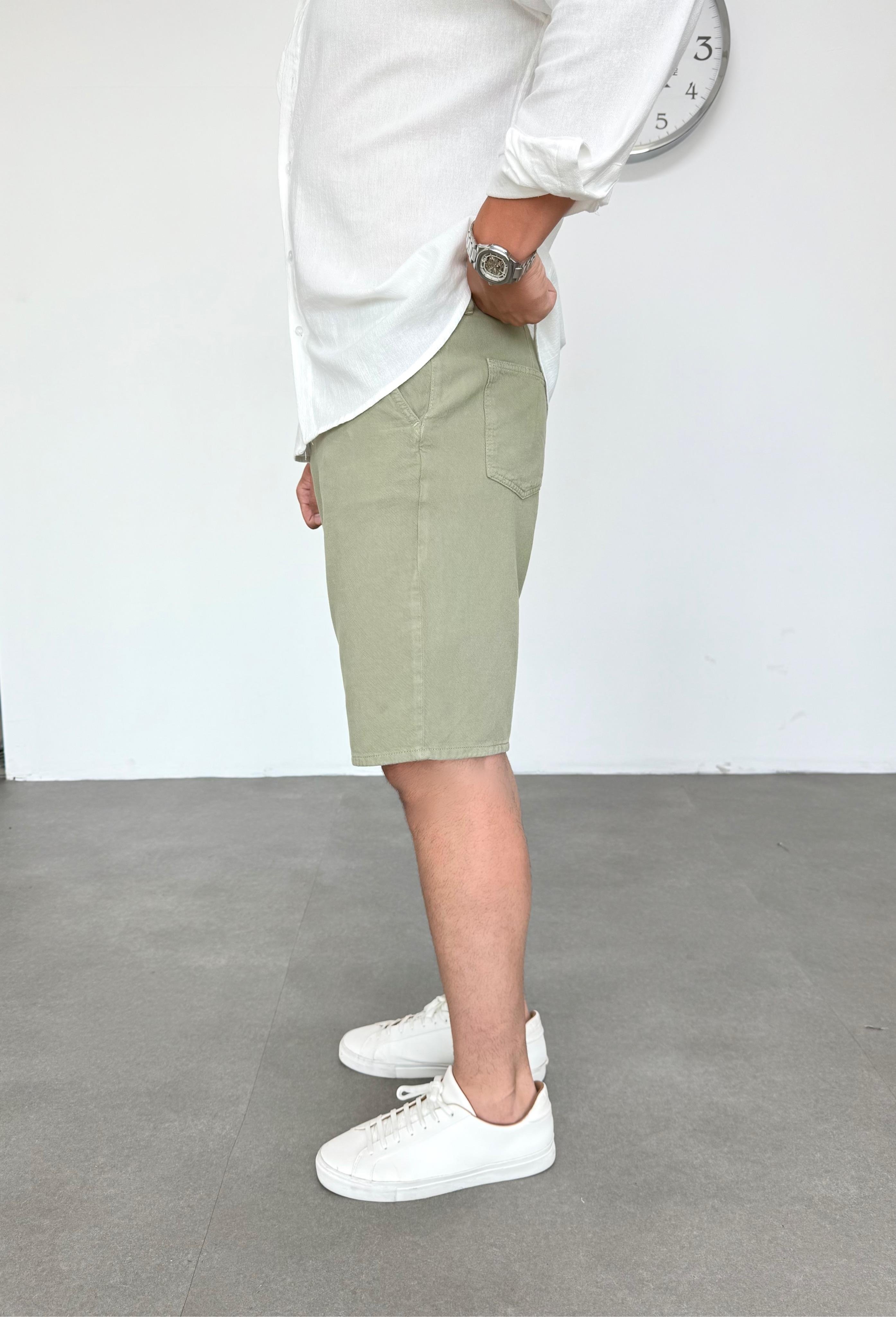 Gabardin Yeşil Şort