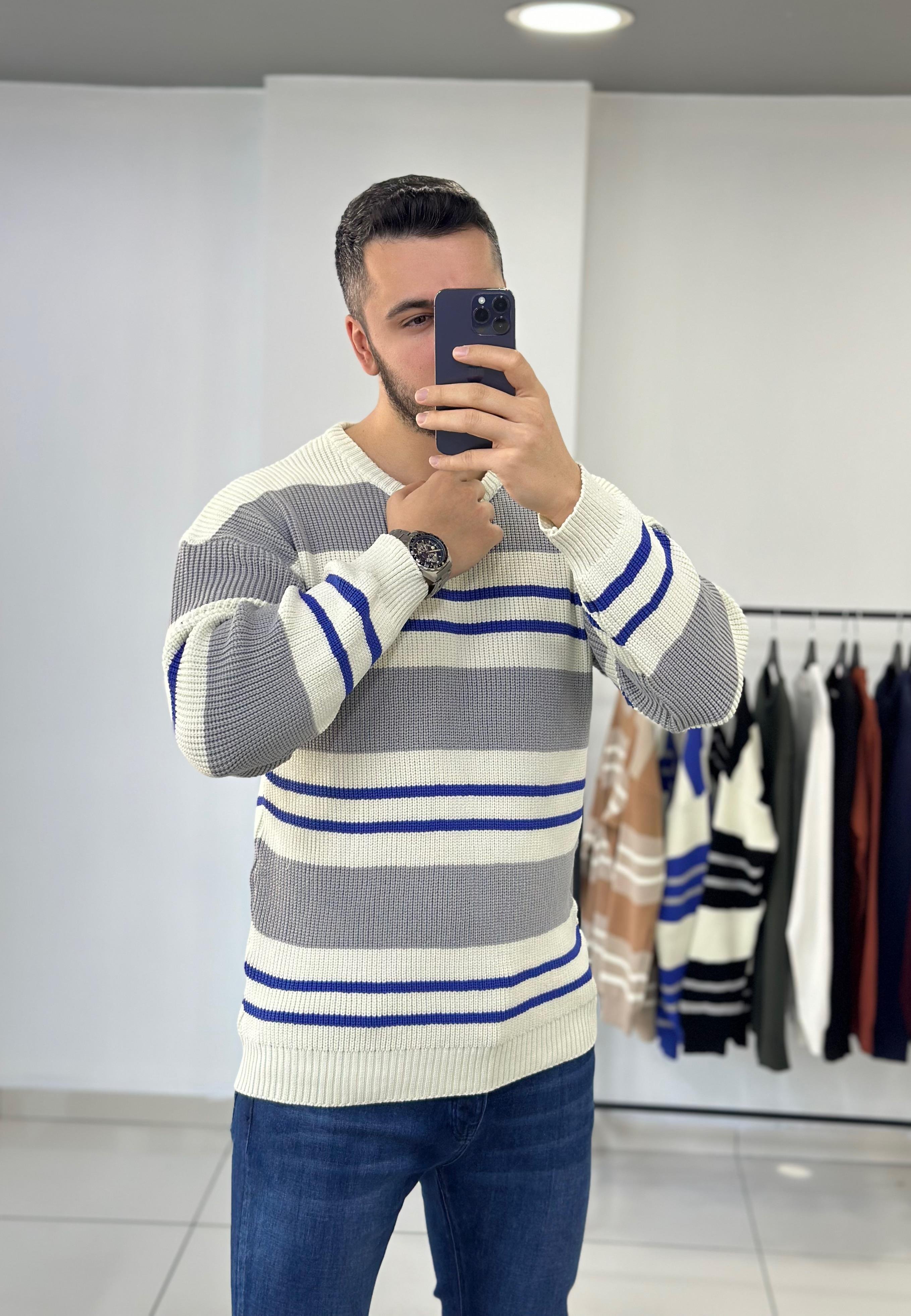 Gri Çizgili Oversize Örme Kazak