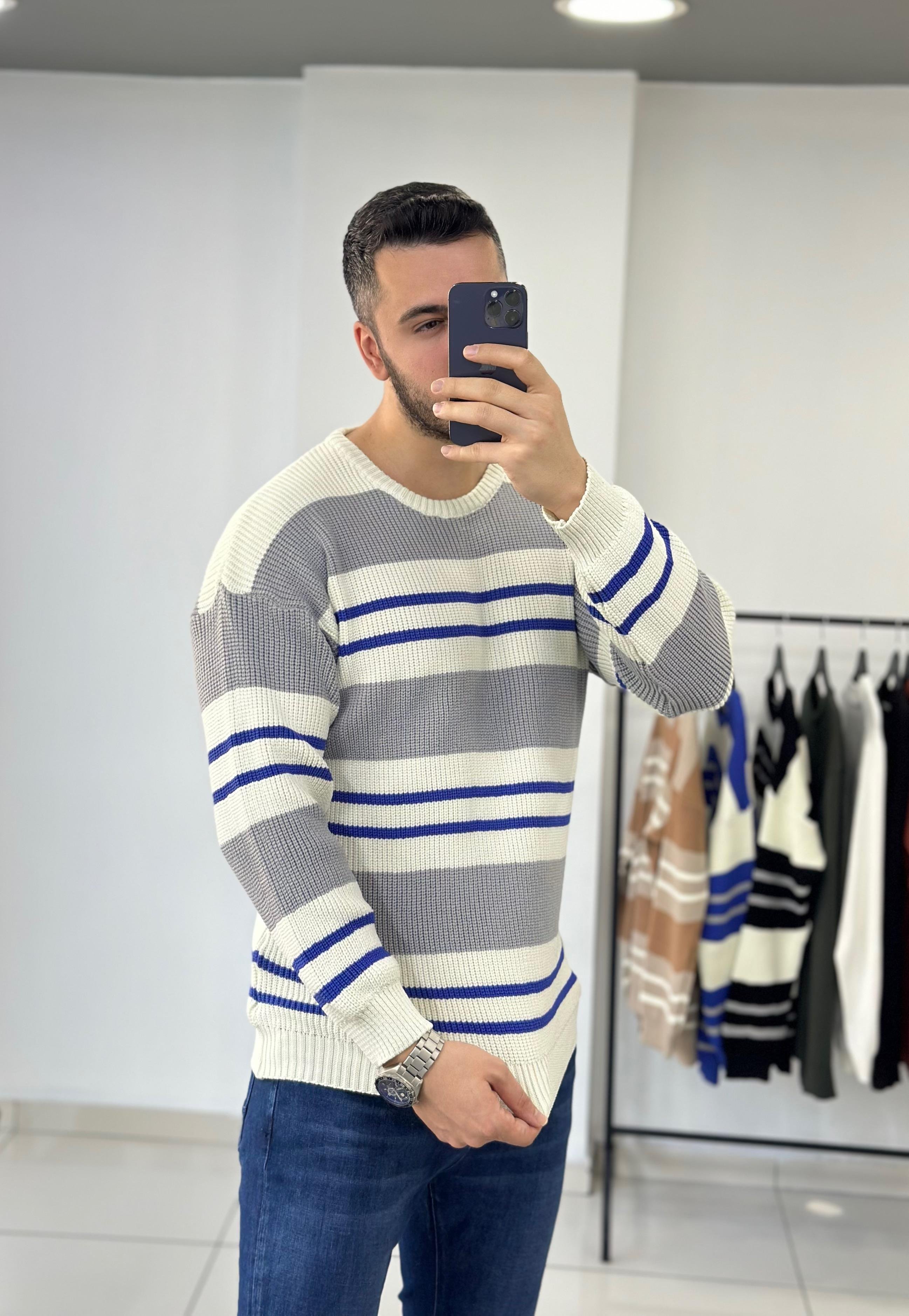 Gri Çizgili Oversize Örme Kazak