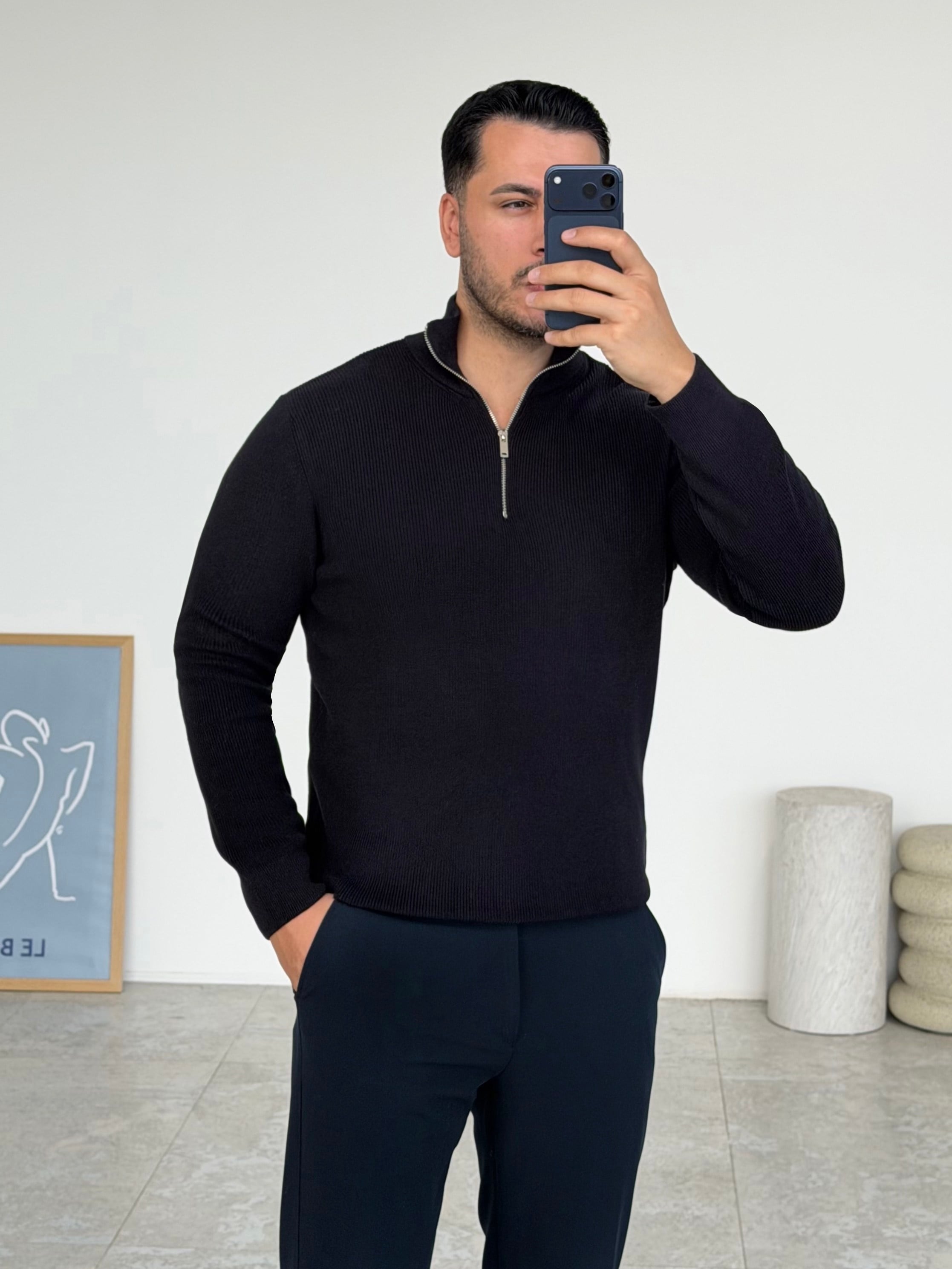 Modern Fit Dik Yaka Lacivert Kazak